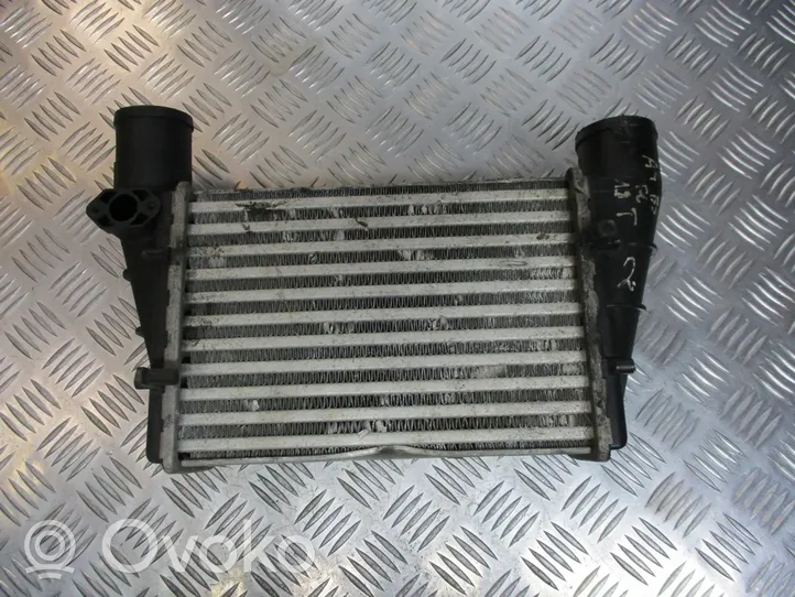 Audi A4 S4 B5 8D Radiatore intercooler 