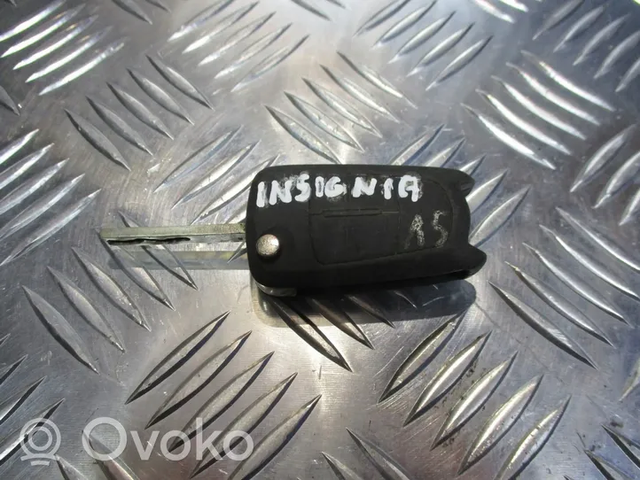 Opel Insignia A Užvedimo raktas (raktelis)/ kortelė 