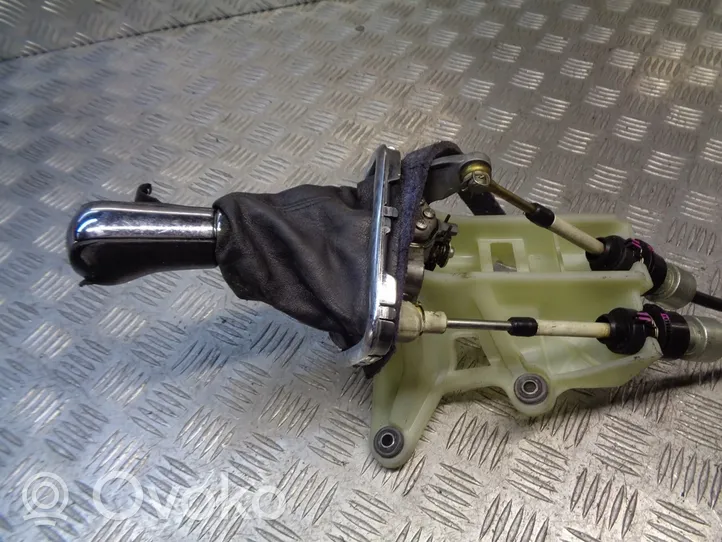 Ford Mondeo Mk III Gear selector/shifter in gearbox 