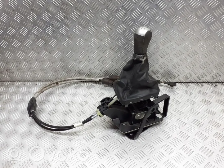 Ford Mondeo Mk III Gear selector/shifter in gearbox 