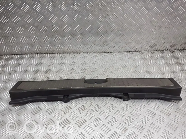 Opel Signum Front sill (body part) 13101117