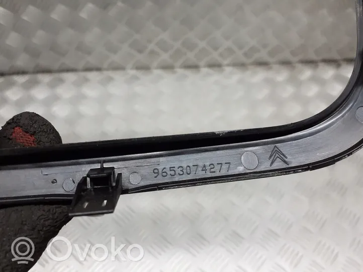 Citroen C3 Konsola środkowa / Radio / GPS 9653074277