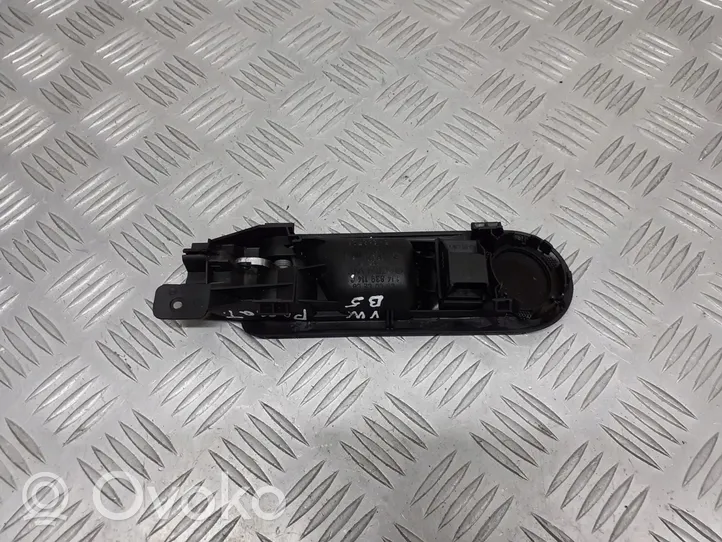 Volkswagen PASSAT B5.5 Rear door handle trim 3B0839114