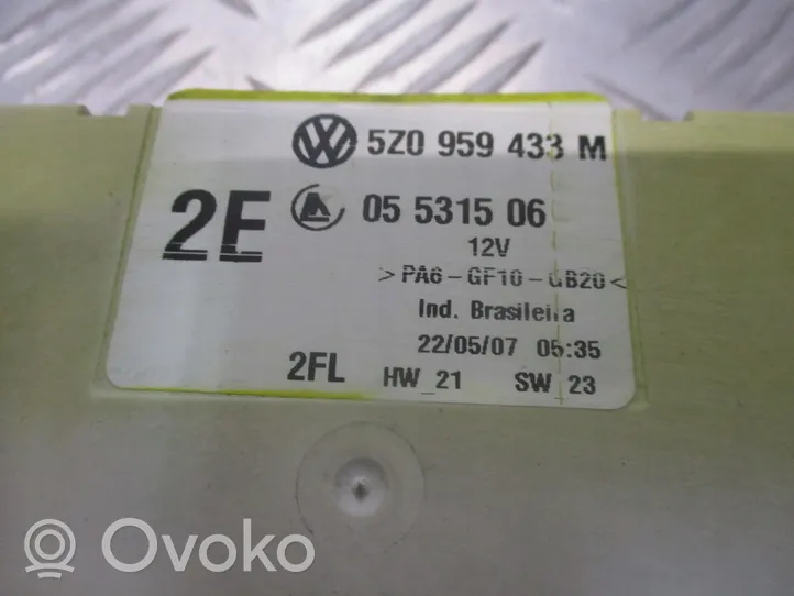 Volkswagen Fox Sterownik / Moduł komfortu 5Z0959433M