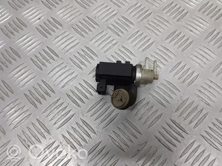 Volkswagen Lupo Valve vacuum 1H0906627A