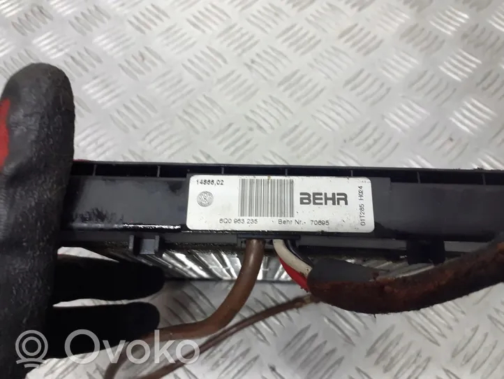 Volkswagen Polo IV 9N3 Interior heater climate box assembly 6Q0963235