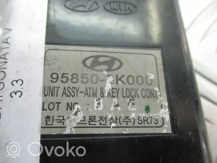 Hyundai Sonata Kiti prietaisai 95850-3K000