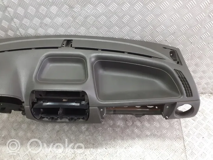 Fiat Punto (188) Panelė 735254012