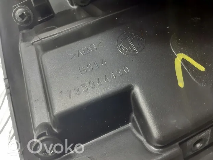 Fiat Croma Dysze / Kratki nawiewu deski rozdzielczej 735366430