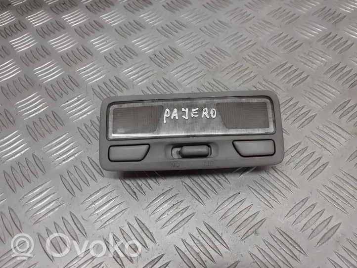 Mitsubishi Pajero Pinin Consola de luz del techo MR330450