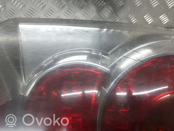 Toyota Corolla Verso E121 Lampa oświetlenia tylnej tablicy rejestracyjnej 