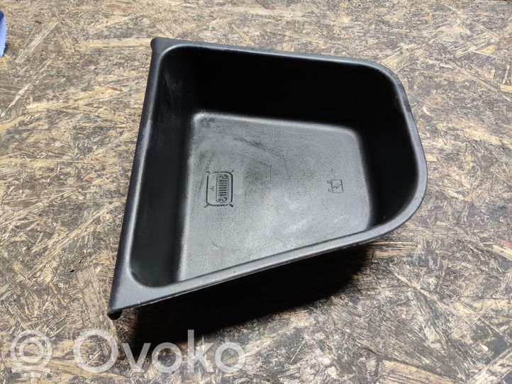 6AD85TRMAA Jeep Compass Glove box in trunk, 25.00 € RRR