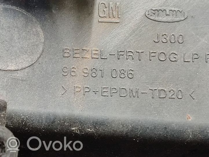 Chevrolet Cruze Grille antibrouillard avant 96981086