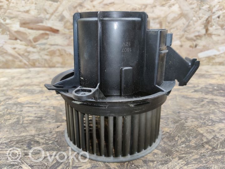 Mercedes-Benz C AMG W204 Ventola riscaldamento/ventilatore abitacolo 0917113