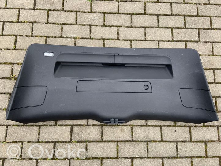 Audi Q5 SQ5 Verkleidung Heckklappe Kofferraumdeckel 8R0867979B