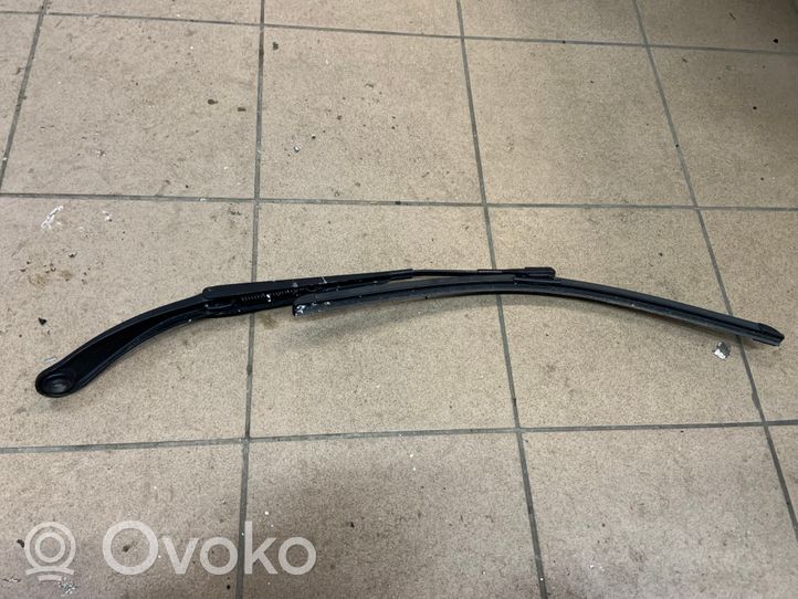 Mercedes-Benz GLA W156 Braccio della spazzola tergicristallo anteriore A1768203400