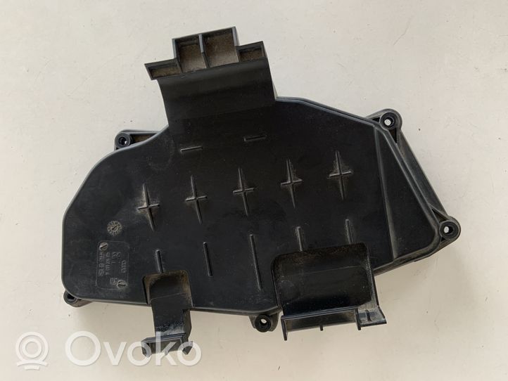 Audi A6 S6 C7 4G Dangtelis saugiklių dėžės 4G1907613A