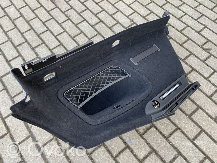 Audi A5 Boczek / Tapicerka / bagażnika 8W8863880E