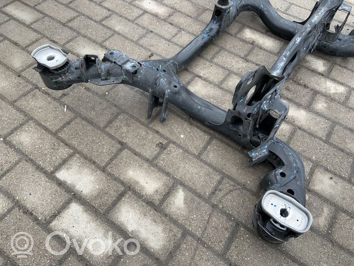 Audi Q7 4M Sottotelaio posteriore 4M0500025