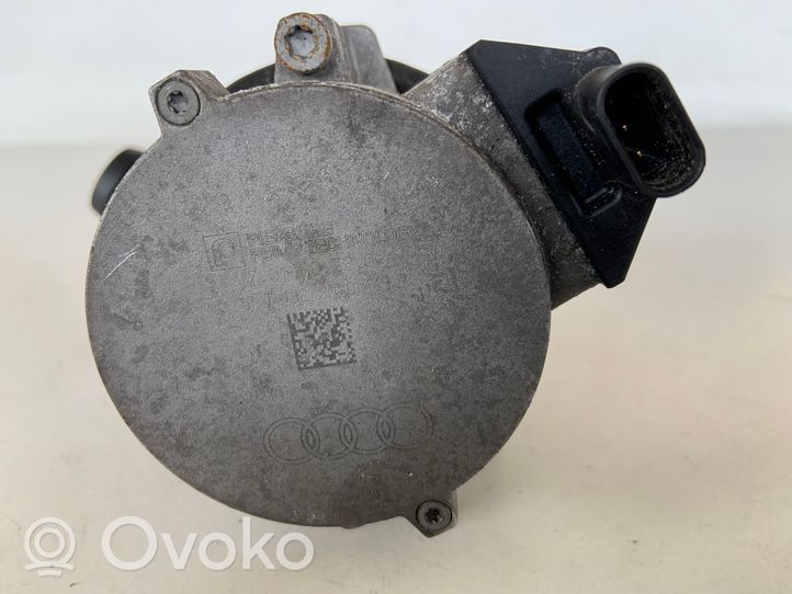 Audi A8 S8 D4 4H Water pump 8K0965567B