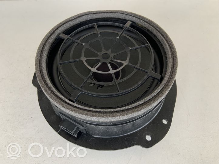 Audi A4 S4 B9 Takaoven kaiutin 8W5035411A