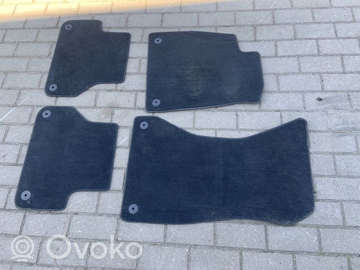 Audi A4 S4 B9 Set di tappetini per auto 8W0864450