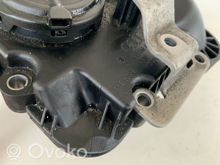 Audi Q7 4M Separatore dello sfiato dell’olio 06E103547AD