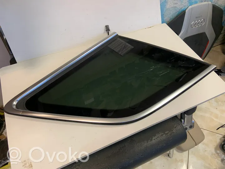 Audi Q7 4M Rear side window/glass 4M0845297B