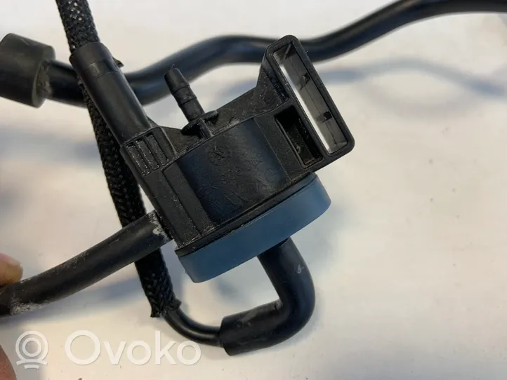 Audi Q5 SQ5 Solenoidinis vožtuvas 06K906283