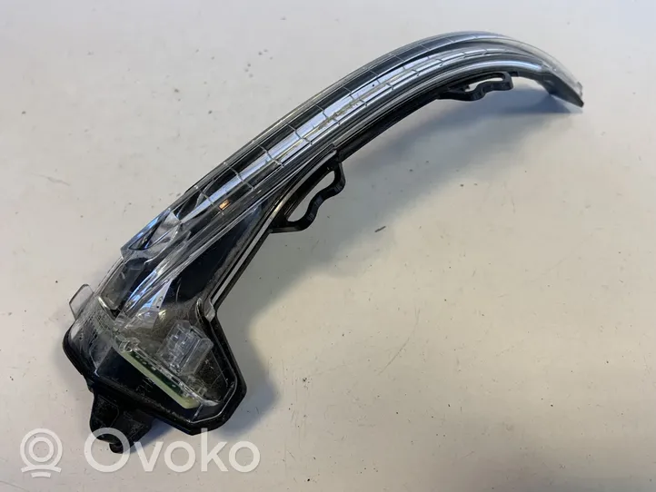 Audi A4 S4 B9 Mirror indicator light 8W0949102