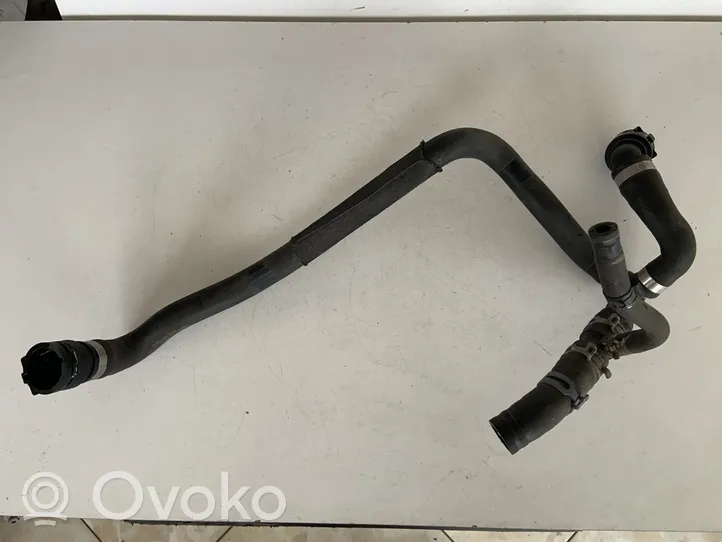 Audi Q7 4M Engine coolant pipe/hose 4M0122109AN