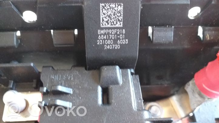 BMW X3 G01 Virranohjauksen rele 6839820