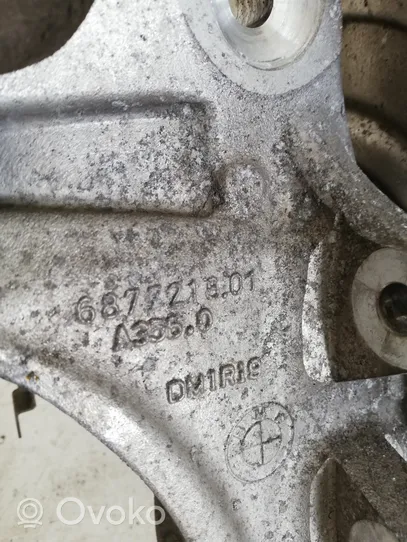 BMW X5 F15 Cubo de rueda trasera 6877218