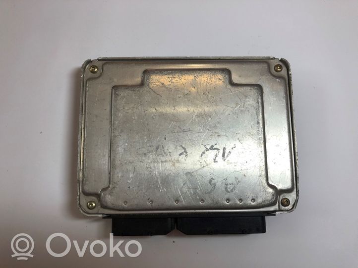 Audi A6 S6 C5 4B Variklio valdymo blokas 4B0907401E