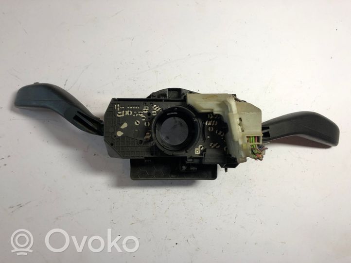 Volkswagen Polo IV 9N3 Innesco anello di contatto dell’airbag (anello SRS) 283396