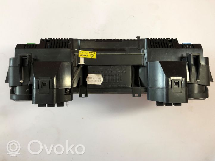 Audi RS4 Tachimetro (quadro strumenti) 8H0920981G