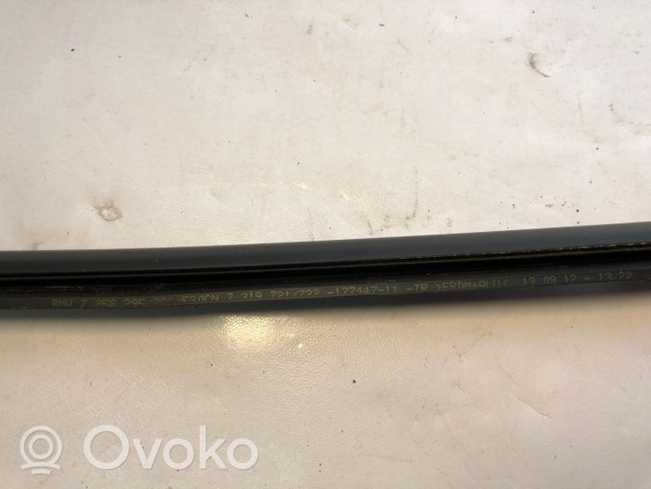 BMW 4 F32 F33 Rivestimento modanatura del vetro della portiera anteriore 7258295