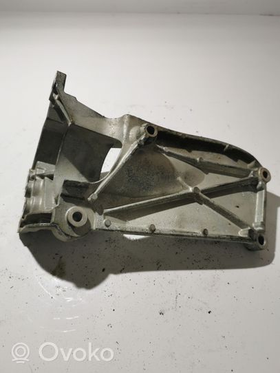 Volvo S60 Gearbox mounting bracket 31370633