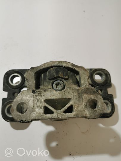 Volvo V70 Supporto della scatola del cambio 8090M03