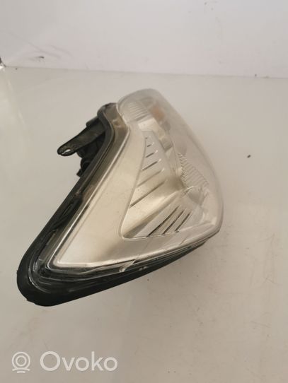 Ford Focus Lampa przednia 8M5113W029AF