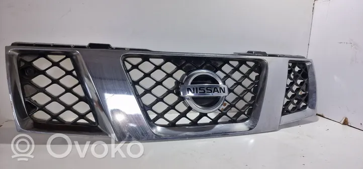 Nissan Navara D40 Grille calandre supérieure de pare-chocs avant 310EB400