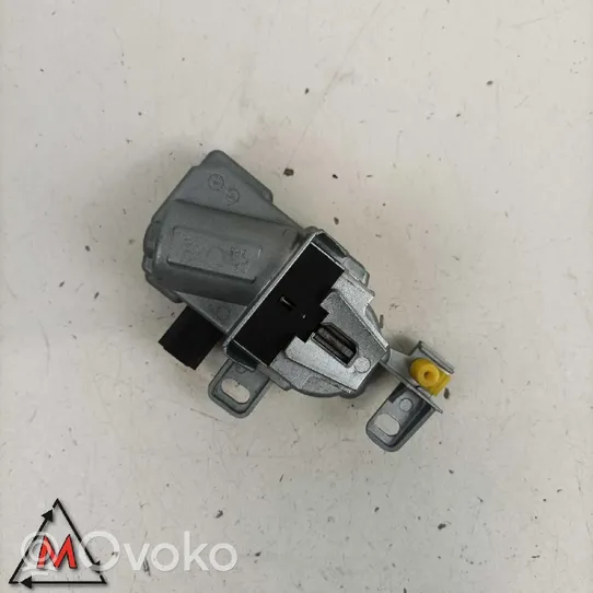 Volvo V50 Stūres pastiprinātāja vadības bloks P13340733