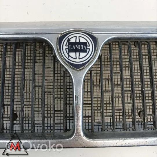 Lancia Thema Front grill 670800001