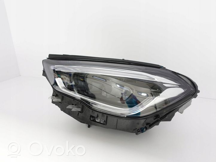 Mercedes-Benz GLA H247 Lampa przednia A2479064105