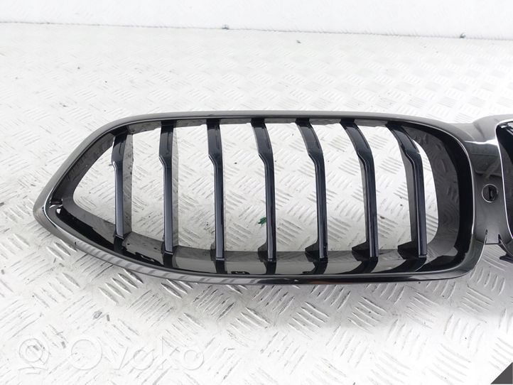 BMW 8 G15 Grille de calandre avant 51137449425