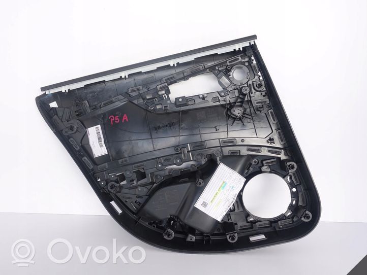 Audi A4 S4 B9 8W Takaoven verhoilu 8W0867304A