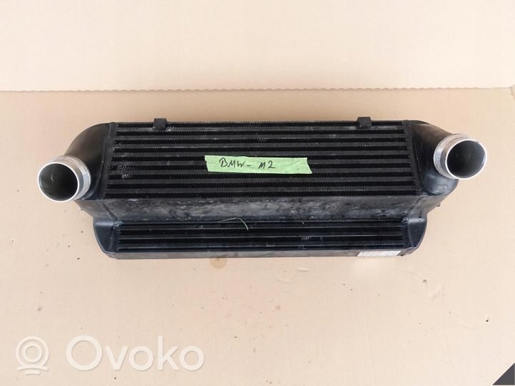 BMW M2 F87 Starpdzesētāja radiators 001001043