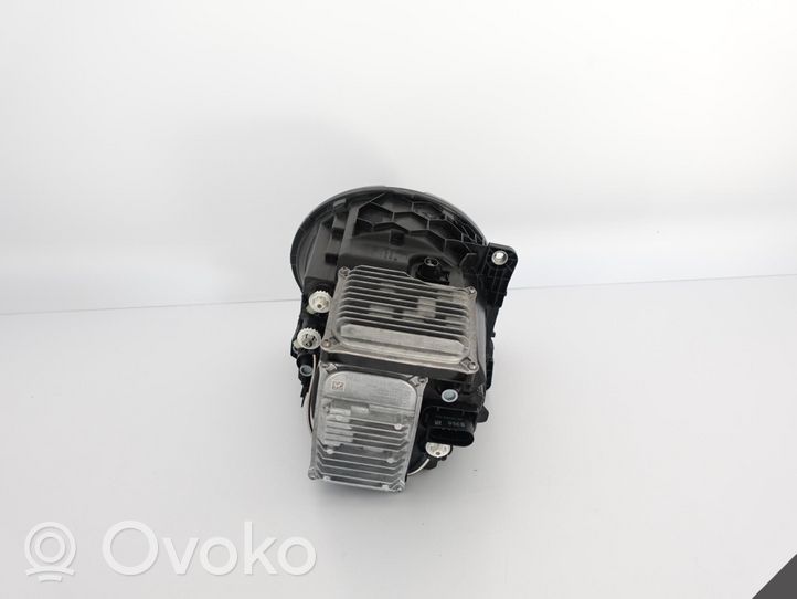 Mercedes-Benz G W463 Phare frontale A4639061802