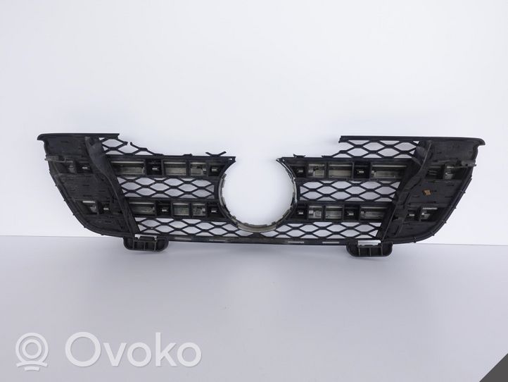 Mercedes-Benz GL X164 Maskownica / Grill / Atrapa górna chłodnicy A1648880223