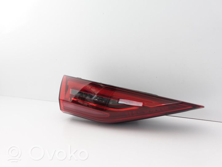 Audi A3 8Y Lampy tylnej klapy bagażnika 8Y0945307